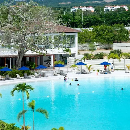 Baia Kristal Rnt Holiday home *